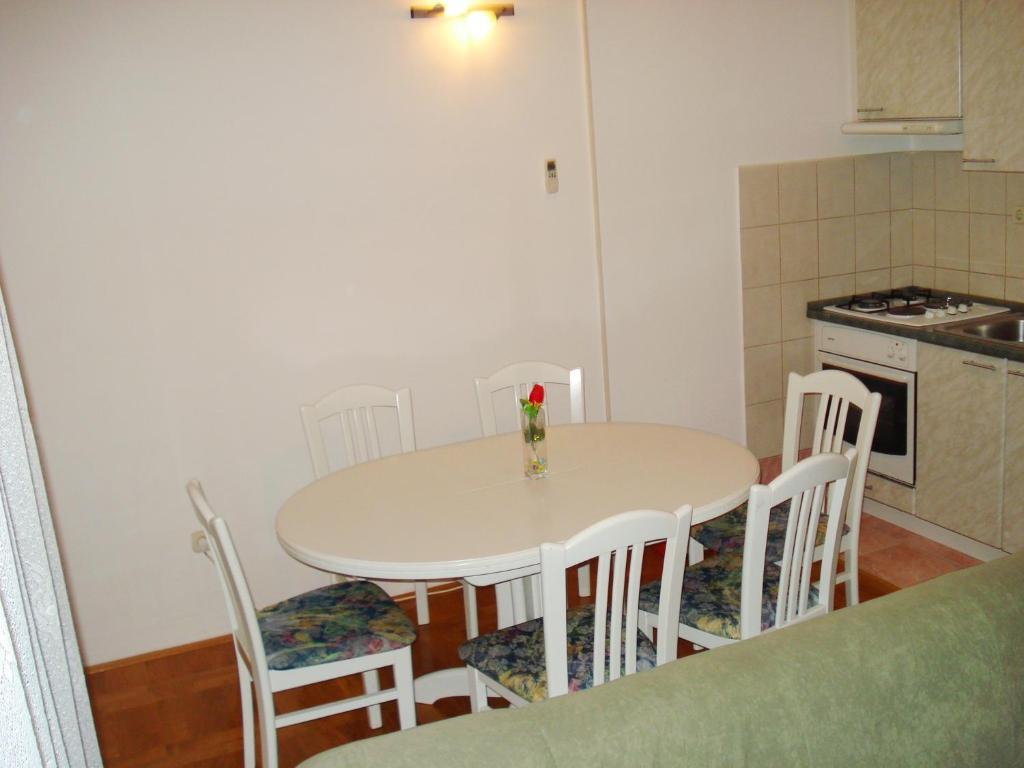Apartments Nikolas Vodice Kamer foto